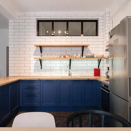 F & B Collection - Flat For 4 Apartmán *