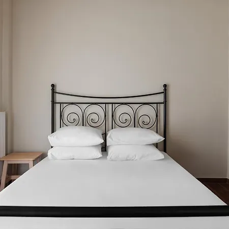 F & B Collection - Flat For 4 Apartmán