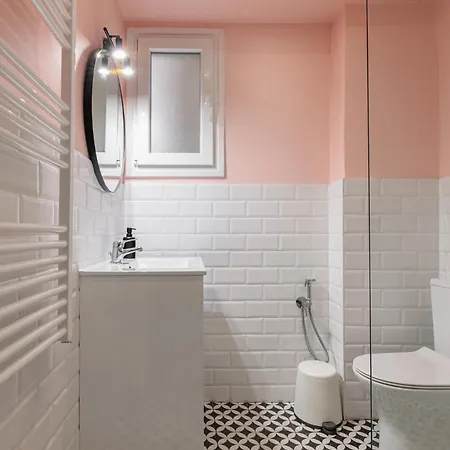 F & B Collection - Flat For 4 Apartmán *